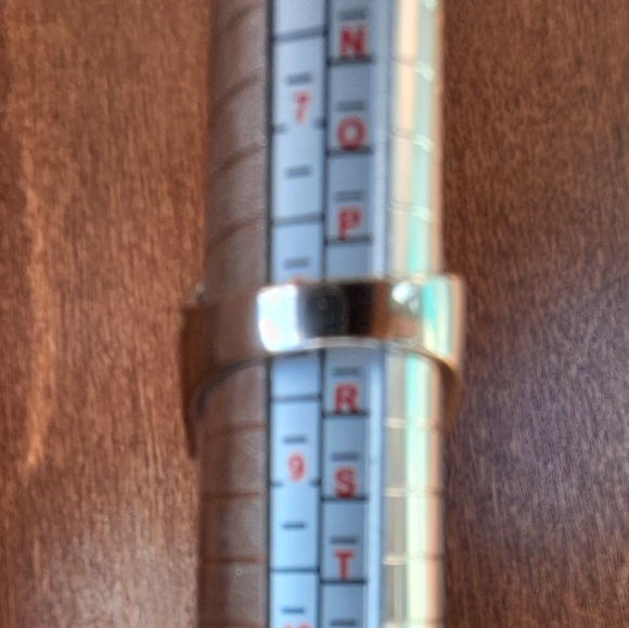 NADRI Silver and Red Colored Ring - Picture 2 of 3